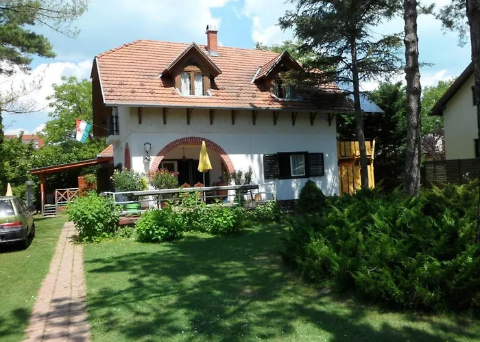 In Mit Terrasse Und Grill By Interhome Lejlighed *